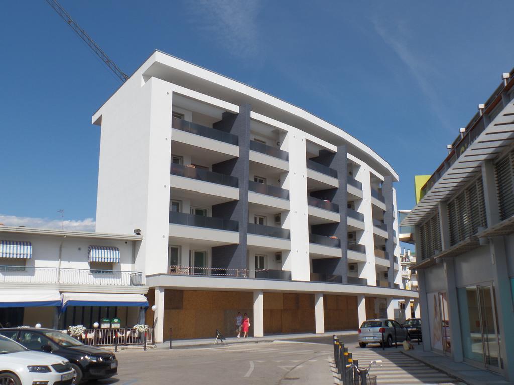 Condominio Giardino ビビオーネ エクステリア 写真